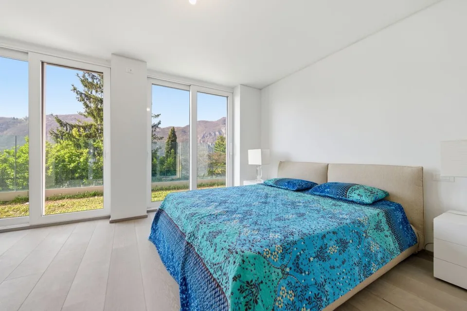 Residenza Ceresio 52: appartamento vista lago con giardino
