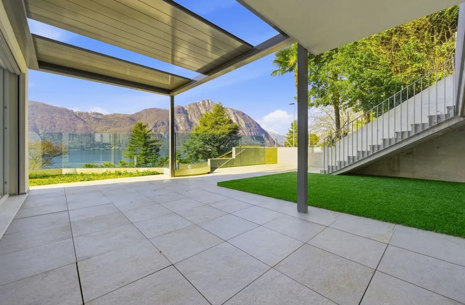 Residenza Ceresio 52: appartamento vista lago con giardino