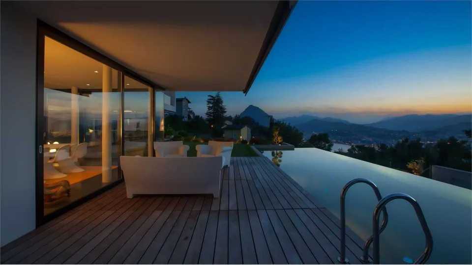 Lugano: villa contemporanea di prestigio con piscina e vista lago