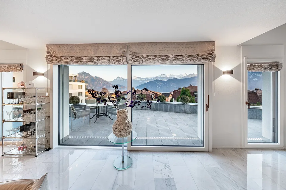 6.5-Zi-Einfamilienhaus mit Seesicht und Alpenpanorama