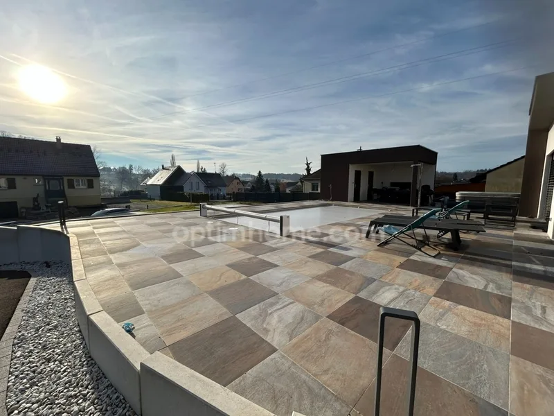 BETTENDORF, 2 Minuten von HIRSINGUE, Architekten-Villa, 222m² Wohnfläche