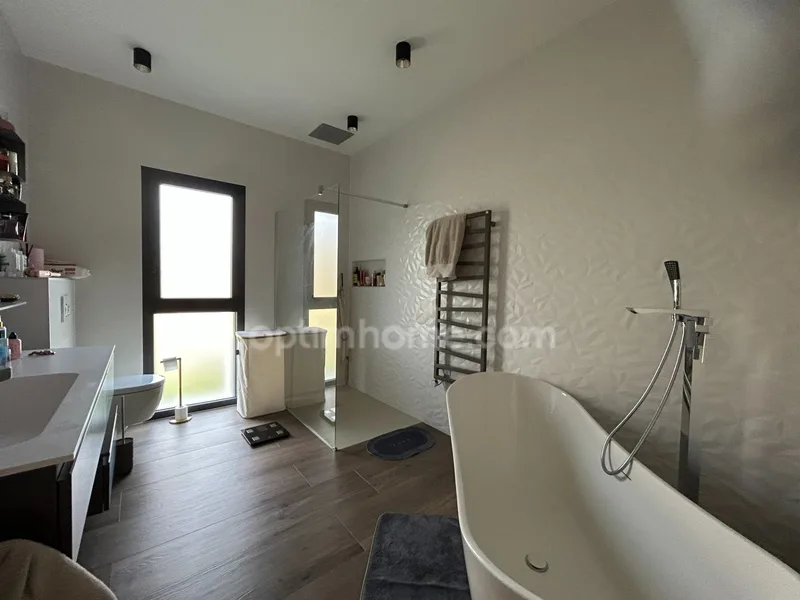 BETTENDORF, 2 Minuten von HIRSINGUE, Architekten-Villa, 222m² Wohnfläche – Foto 10 von 13