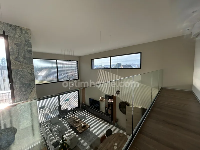 BETTENDORF, 2 Minuten von HIRSINGUE, Architekten-Villa, 222m² Wohnfläche