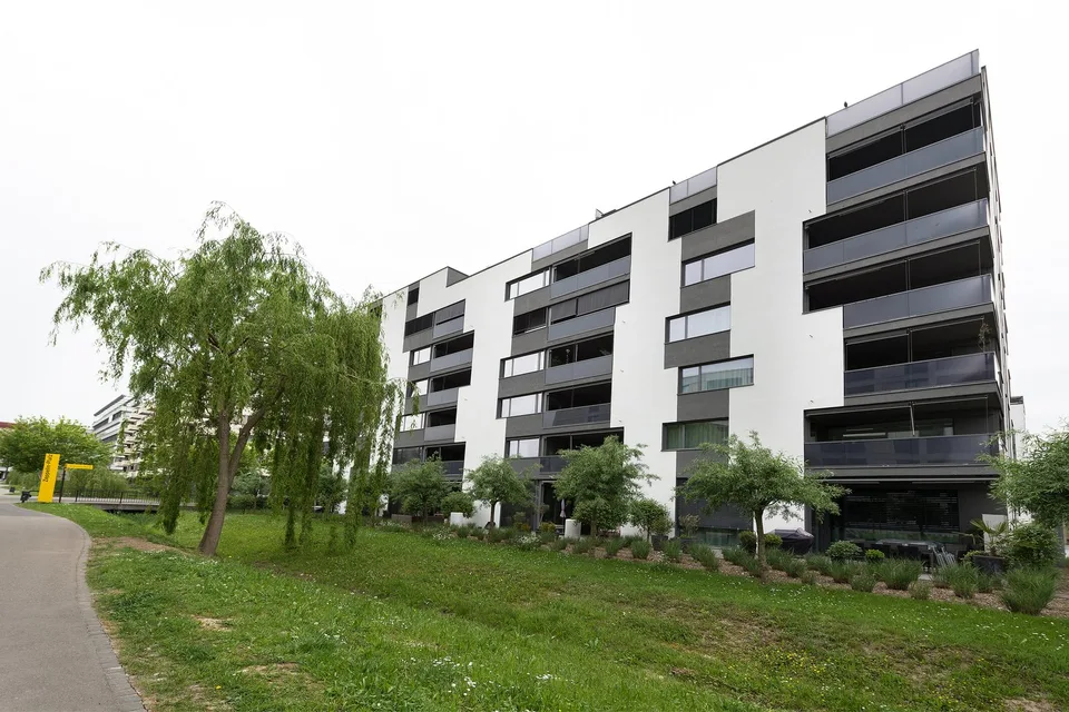 4.5-Zimmer-Wohnung mit Balkon in Opfikon (Glattpark) – Sofort verfügbar!