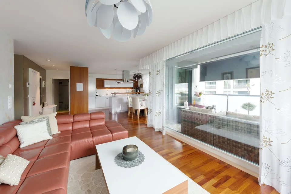 4.5-Zimmer-Wohnung mit Balkon in Opfikon (Glattpark) – Sofort verfügbar!