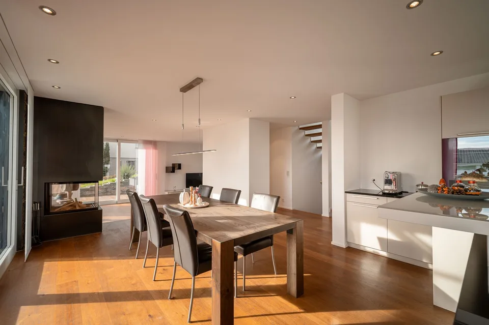 Architettura senza tempo in una zona residenziale tranquilla