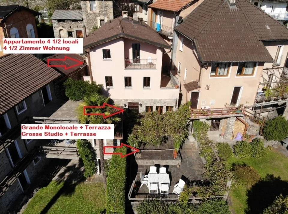 ZWEITE WOHNSITZ - Mehrfamilien Haus mit Studio, 4 1/2 Zimmer Wohnung, Stall und 2 Zimmer Häuschen