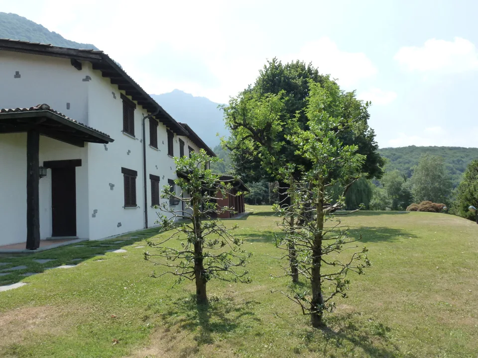 AROGNO TENUTA DI PRESTIGIO CON PISCINA, WELLNESS E VISTA SUL LAGO DI – foto 13 di 13