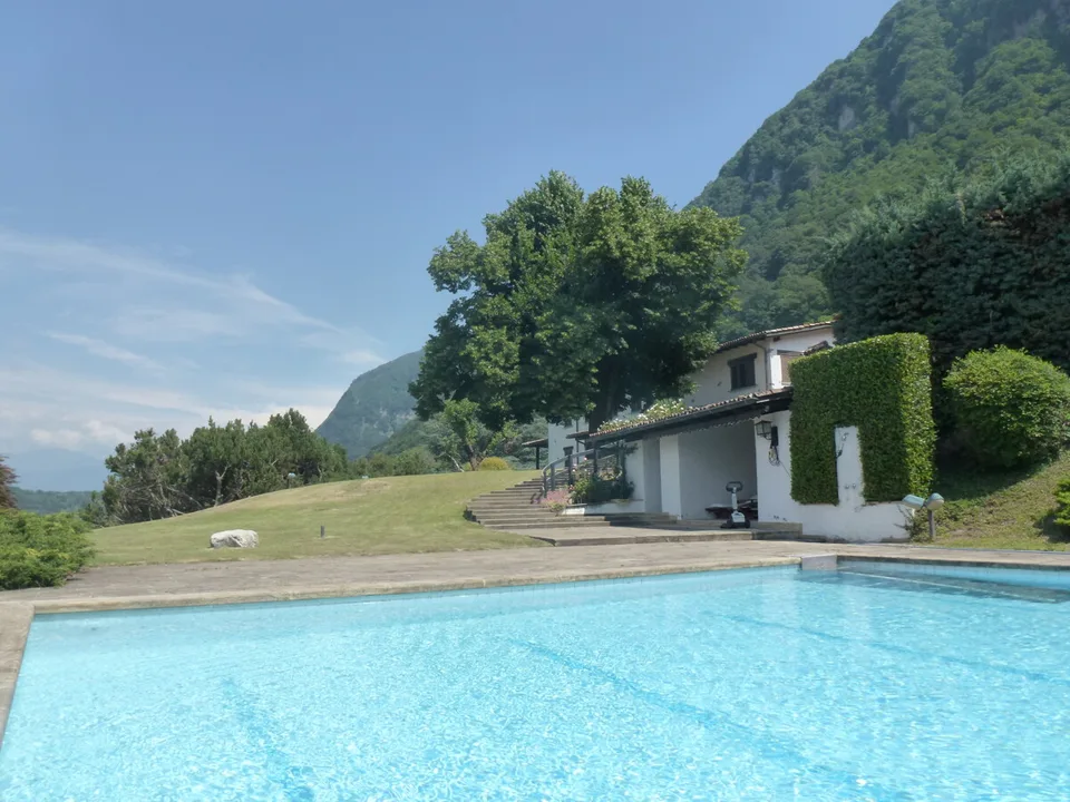 AROGNO TENUTA DI PRESTIGIO CON PISCINA, WELLNESS E VISTA SUL LAGO DI – foto 7 di 13