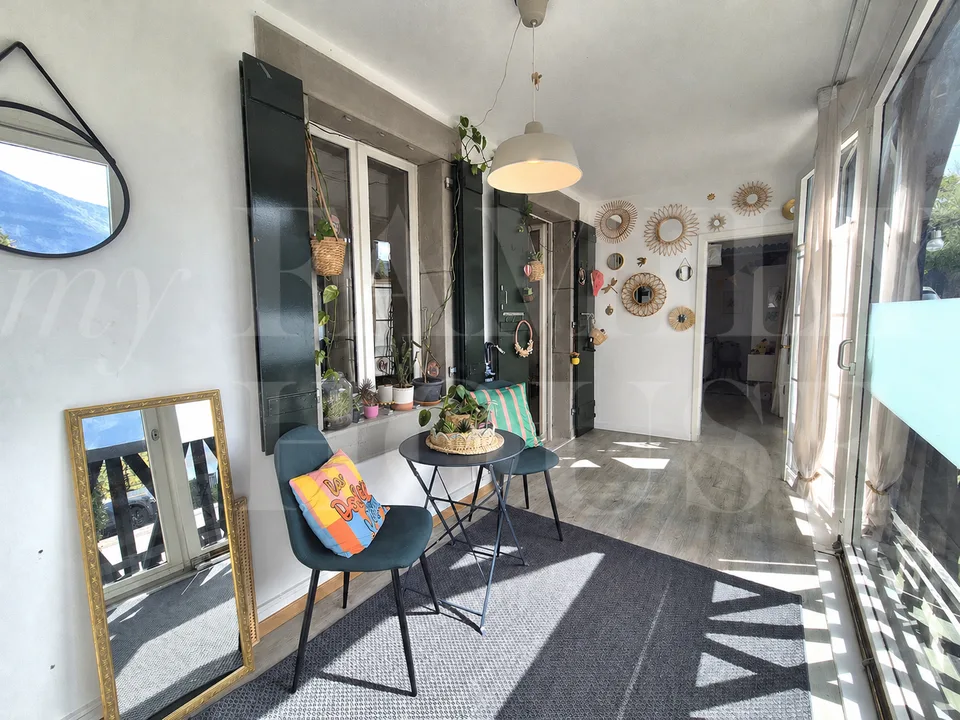 Sehr schönes Apartment im Herzen des Weilers Villette