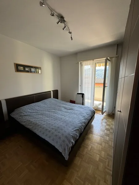 Wir verkaufen 2.5-Zimmer-Wohnung im 1. Stock – Foto 8 von 9