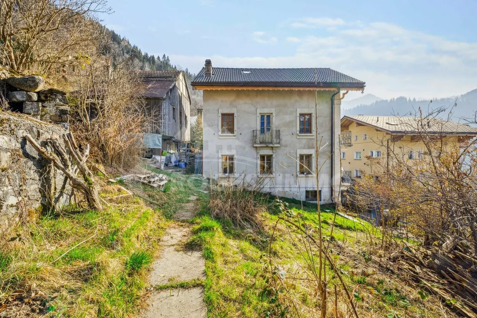ECCEZIONALE - GRANDE CASA DA RISTRUTTURARE