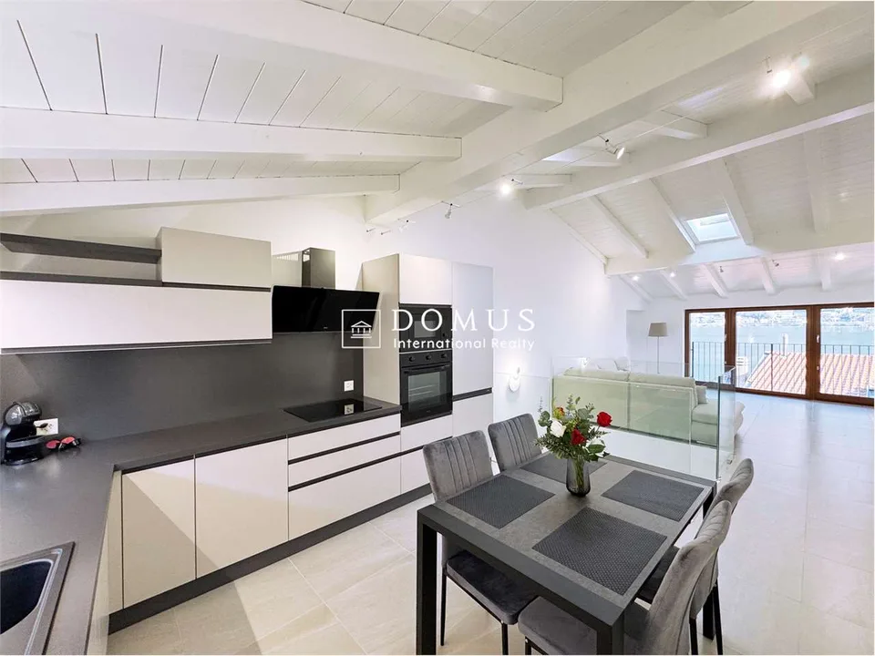 Haus mit Seeblick komplett renoviert