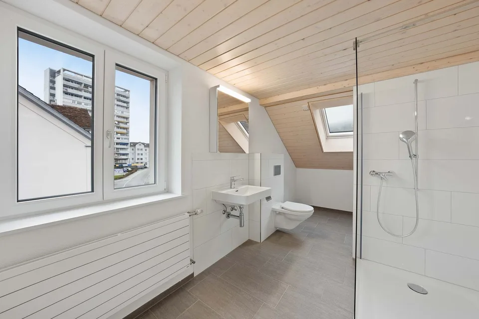 Maison d'habitation et de commerce – photo 6 sur 11