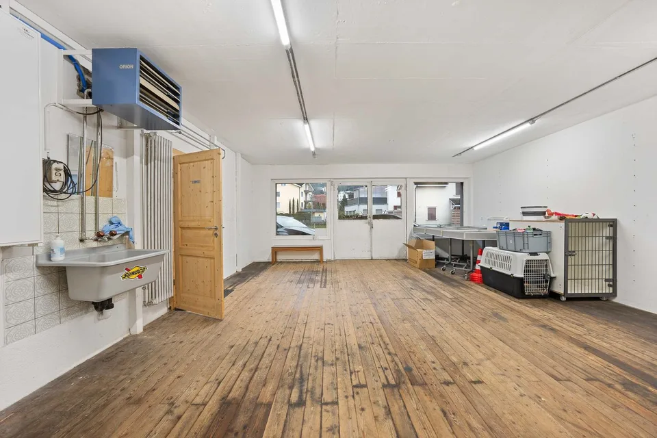 Maison d'habitation et de commerce – photo 9 sur 11
