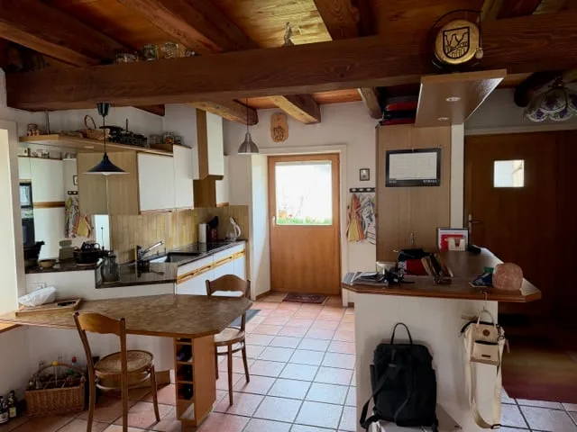 2112 Môtiers/NE Vente d'une maison villageoise rénovée au cachet d'antan – photo 7 sur 9