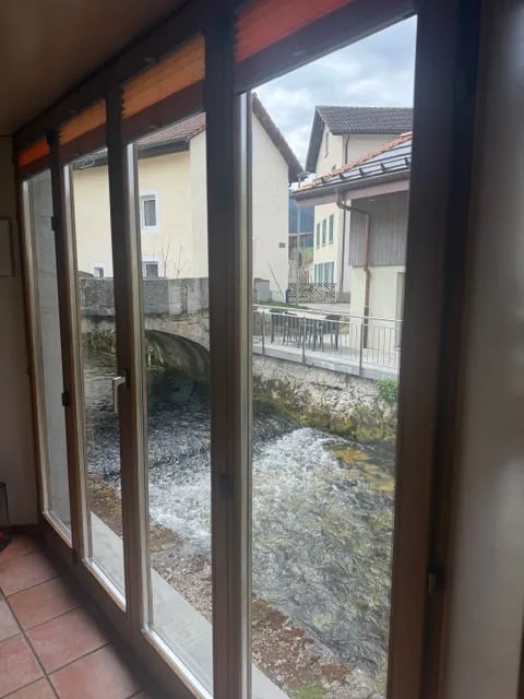 2112 Môtiers/NE Vendita di una casa di villaggio ristrutturata con fascino d'antan