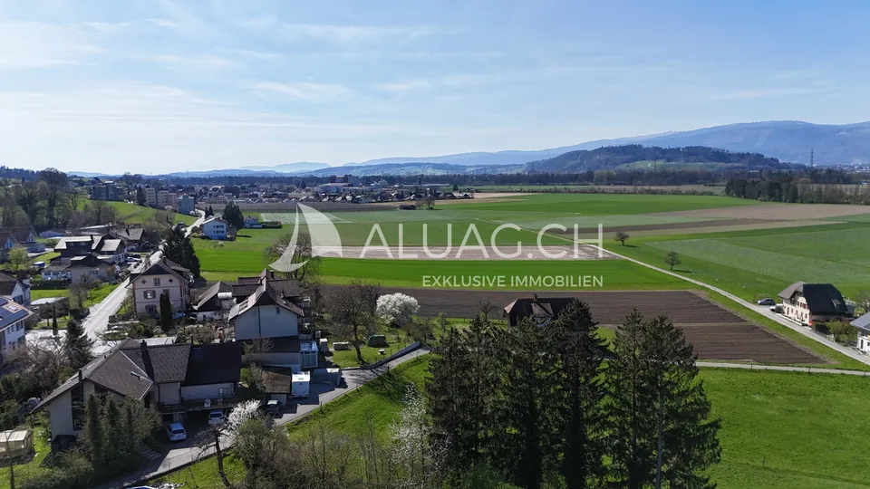 BAUERNHAUS ANBAU MIT VIEL AUSBAUPOTENZIAL