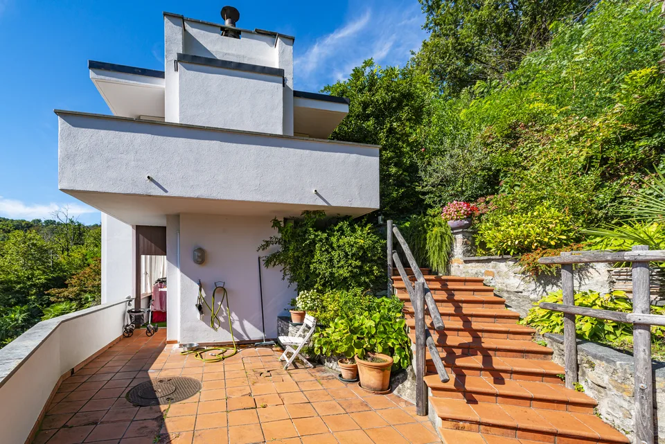 "La Casa sulla Roccia" con vista mozzafiato sul Lago Maggiore – Foto 7 von 13
