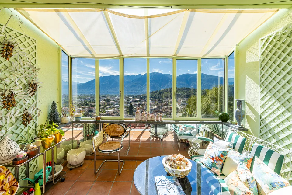 "La Casa sulla Roccia" con vista mozzafiato sul Lago Maggiore – Foto 9 von 13