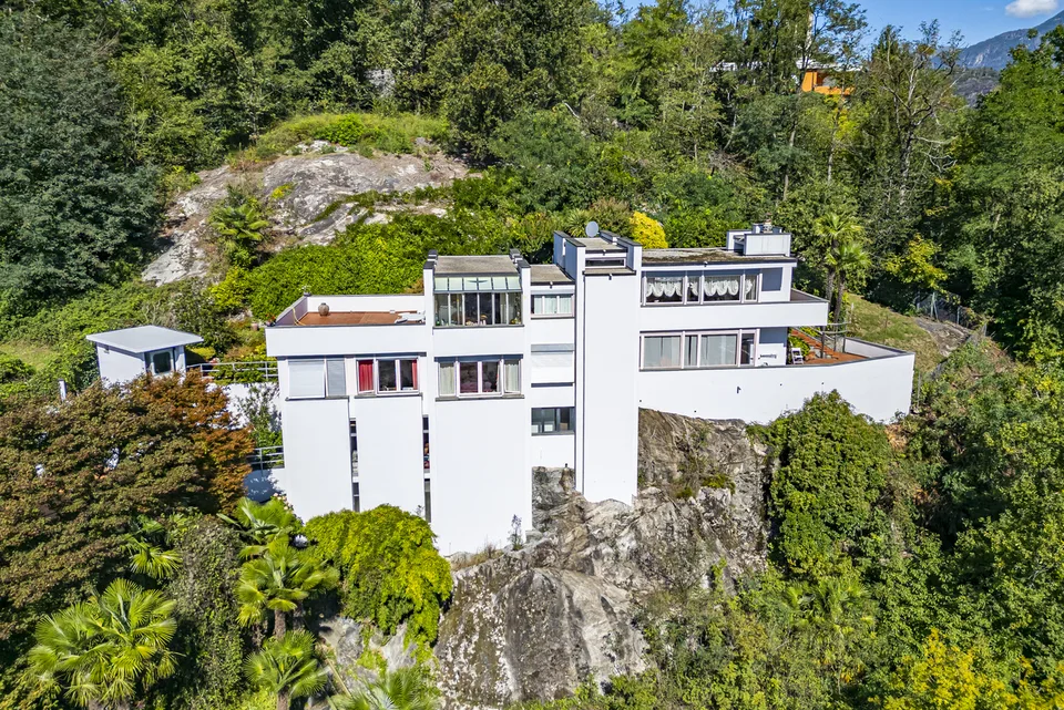 "La Casa sulla Roccia" con vista mozzafiato sul Lago Maggiore