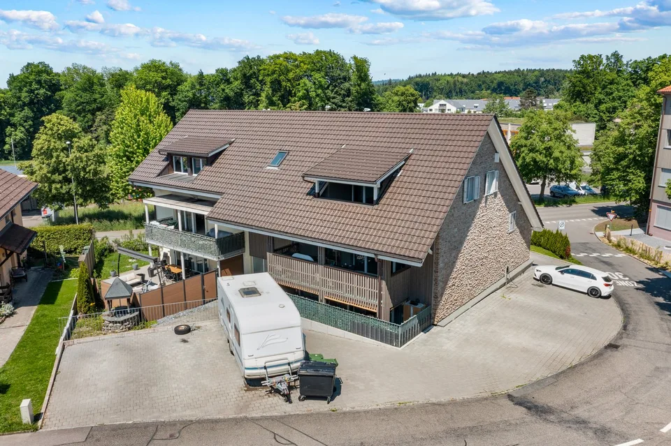 Appartement 4 pièces moderne dans un quartier calme de Fahrwangen