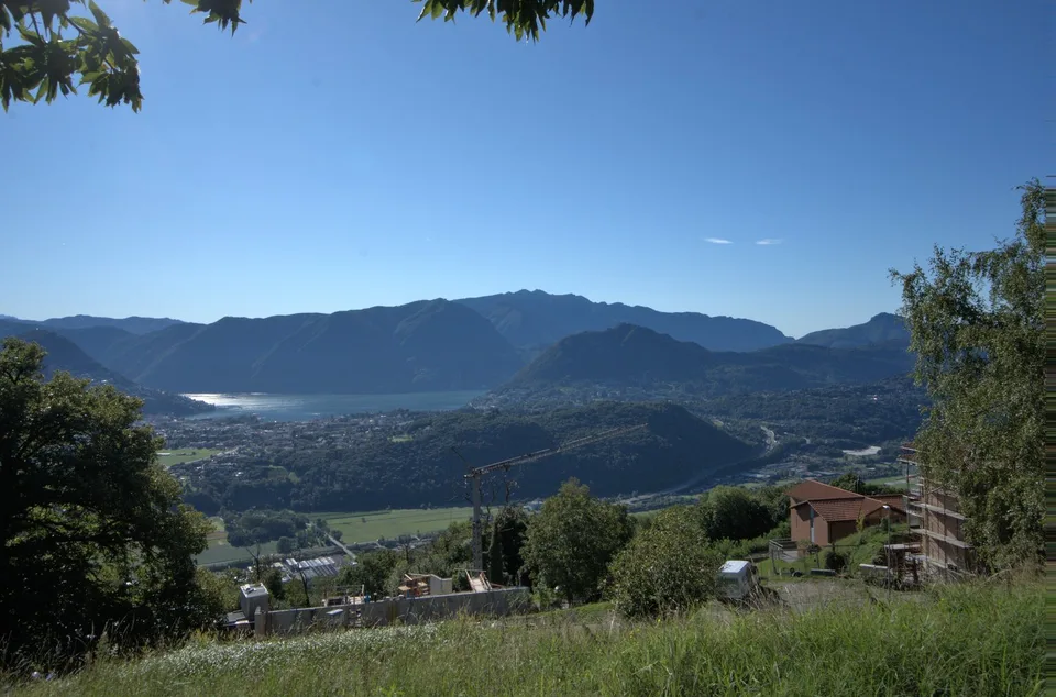 Terreno edificabile R2 con progetto approvato
