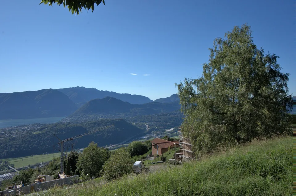 Terreno edificabile R2 con progetto approvato
