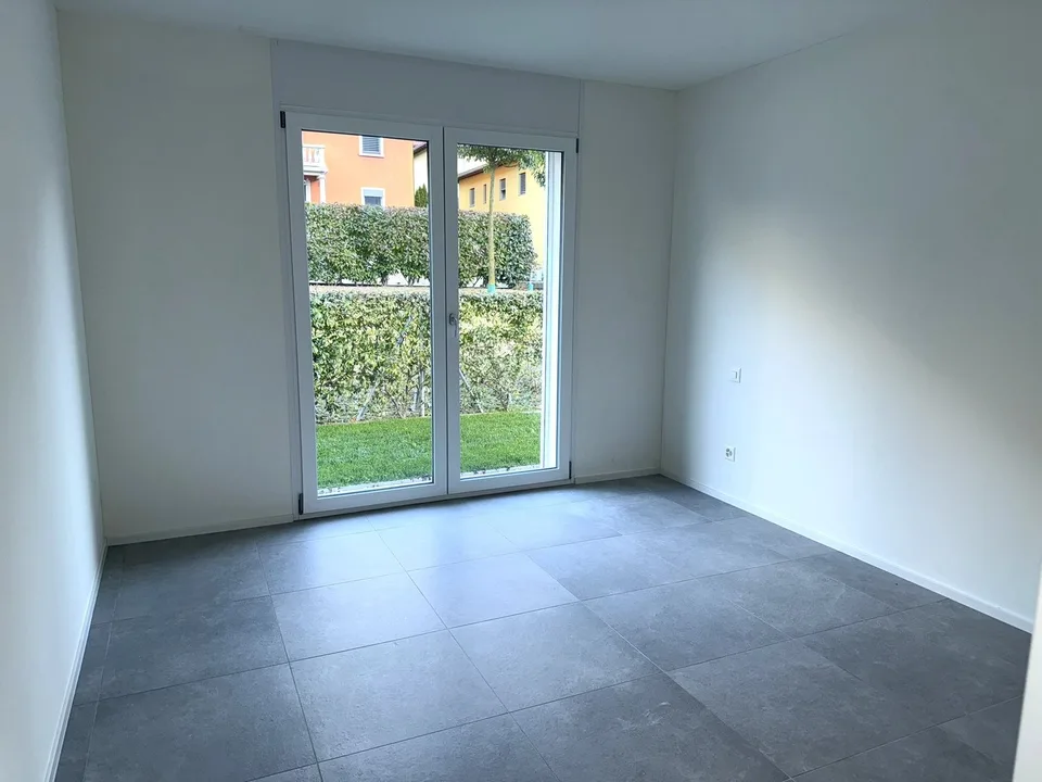 Splendido 4.5 locali a Claro, 3 box in autorimessa inclusi! – foto 7 di 10