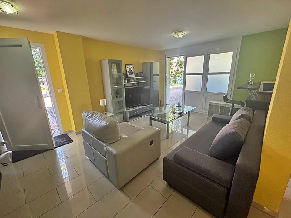 Einfamilien-Villa von Ausnahme mit 200 m2 Wohnfläche und unabhängigem Studio – Foto 19 von 22