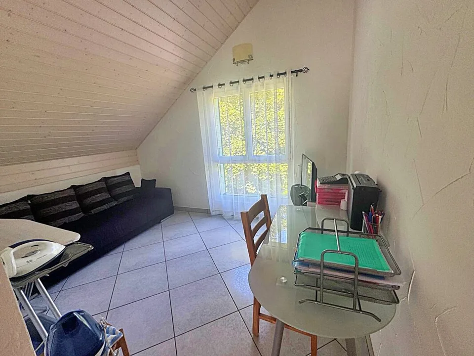 Einfamilien-Villa von Ausnahme mit 200 m2 Wohnfläche und unabhängigem Studio – Foto 15 von 22