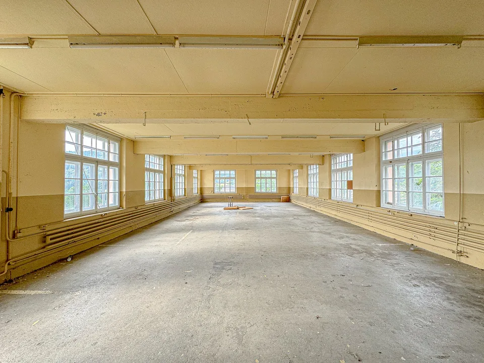 Immeuble industriel historique au coeur de Ste-Croix – photo 6 sur 13