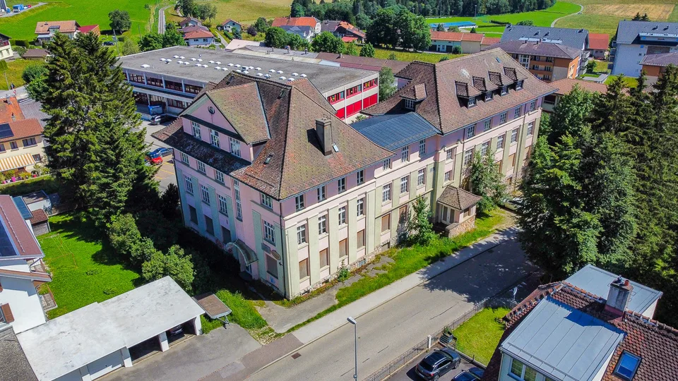 Immeuble industriel historique au coeur de Ste-Croix