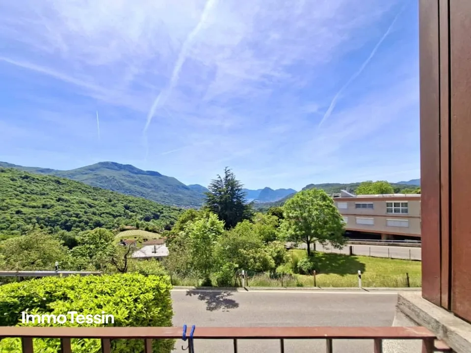 Résidence secondaire - Détendez-vous avec piscine et vue sur San Salvatore – photo 6 sur 13