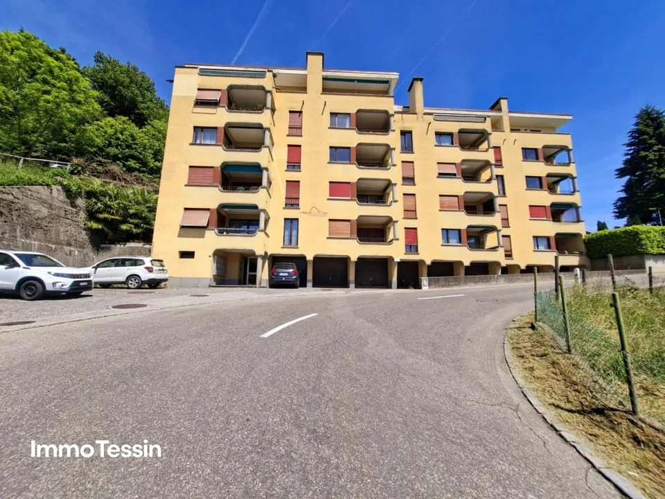 ZWEITWOHNSITZ - Entspannen mit Pool und Blick auf den San Salvatore
