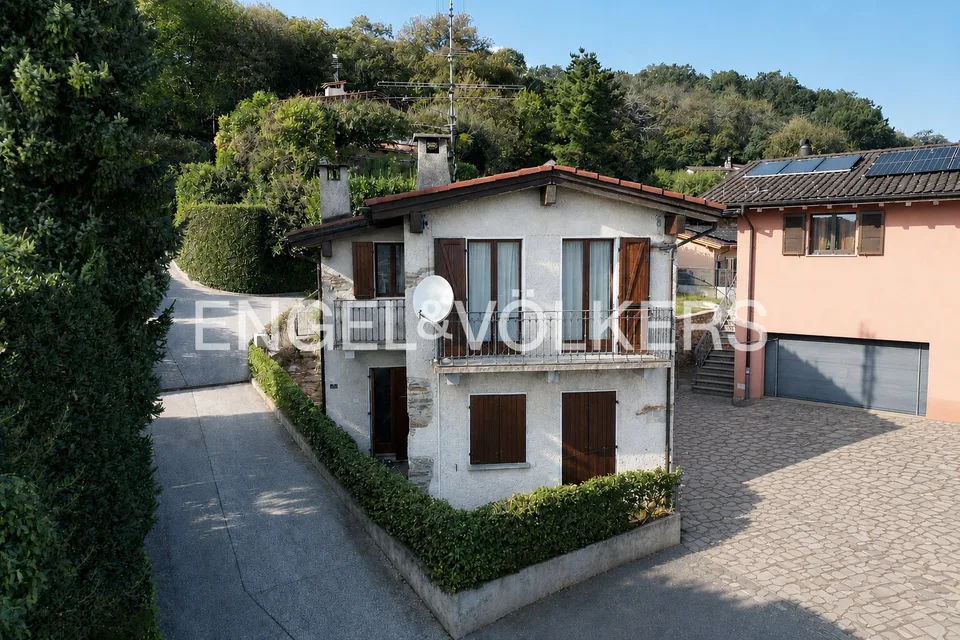 Graziosa casa in quartiere residenziale