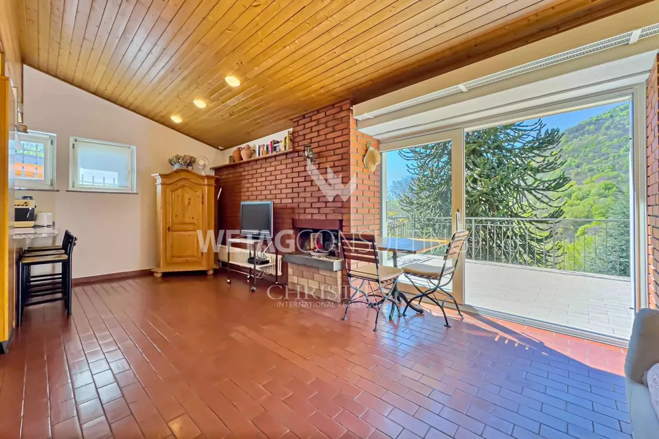 In vendita a Lugano-Odogno una deliziosa villa con piscina, un fabbricato accessorio indipendente & un piccolo appartamento – foto 8 di 13