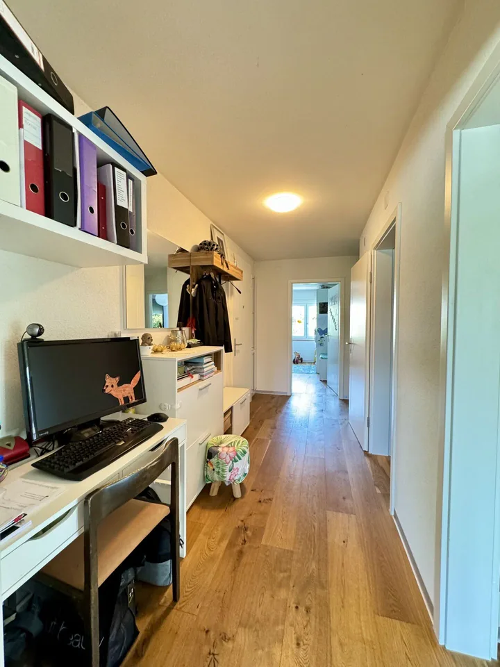 4.5 Zi-Wohnung mit Balkon und Wintergarten – Foto 10 von 17