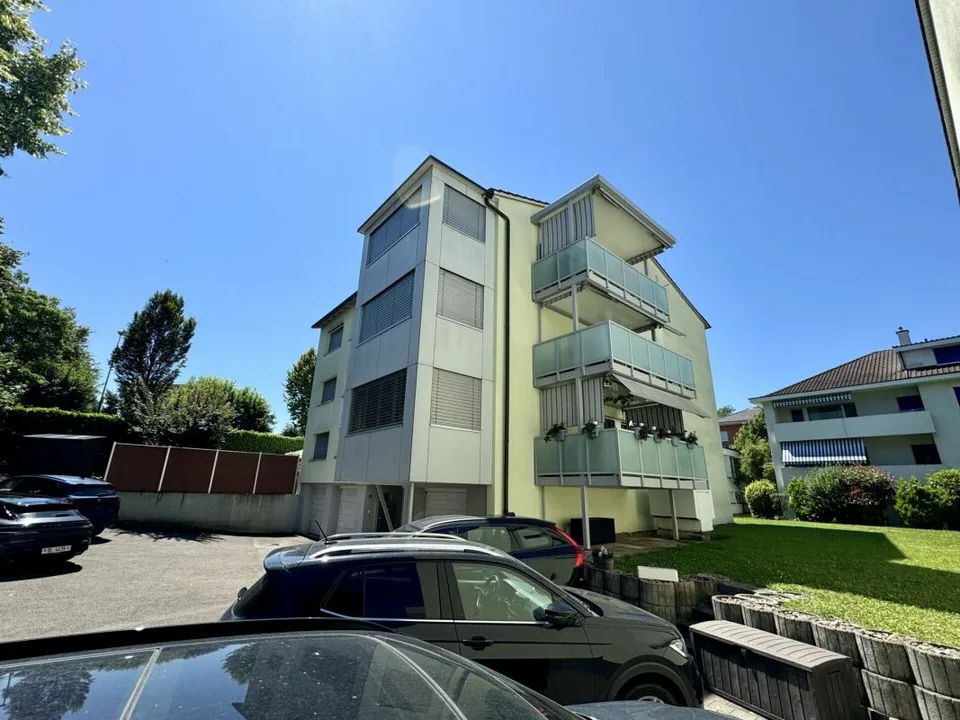 4.5 Zi-Wohnung mit Balkon und Wintergarten – Foto 16 von 17