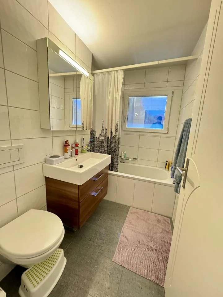 4.5 Zi-Wohnung mit Balkon und Wintergarten – Foto 11 von 17