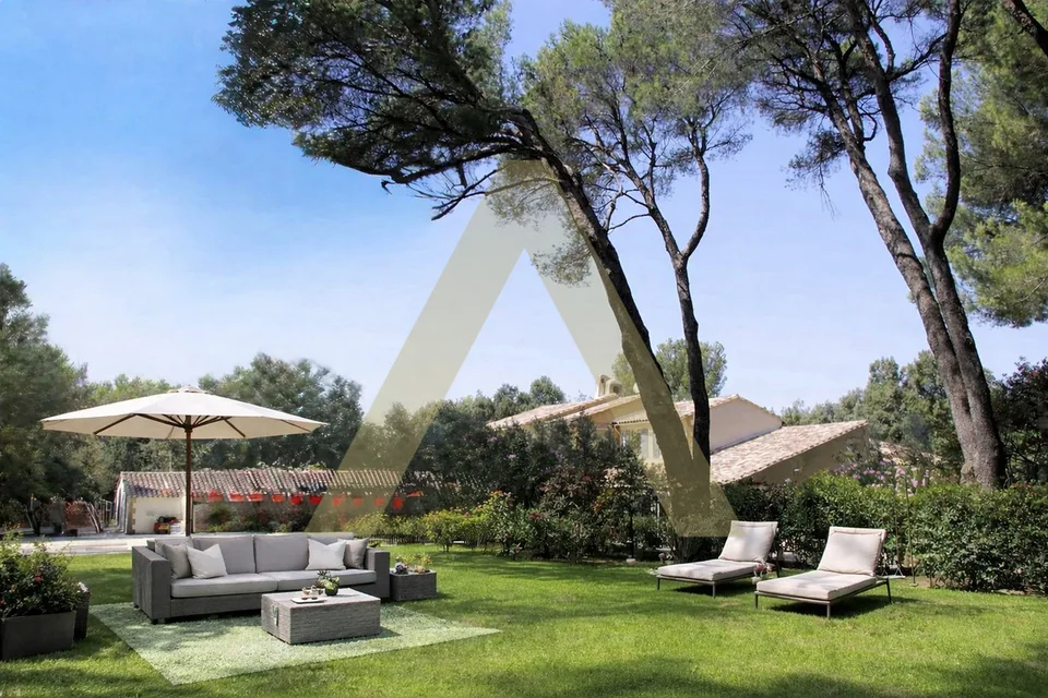 Magnifique propriété de 3 habitats proche d'Avignon – Foto 8 von 10