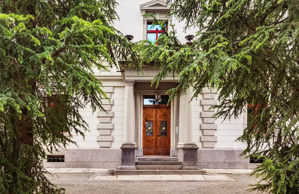Historische Villa mit vielseitigen Nutzungsmöglichkeiten