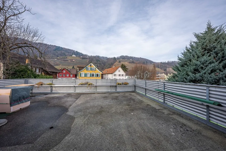 Residential and Commercial Building – photo 11 of 12