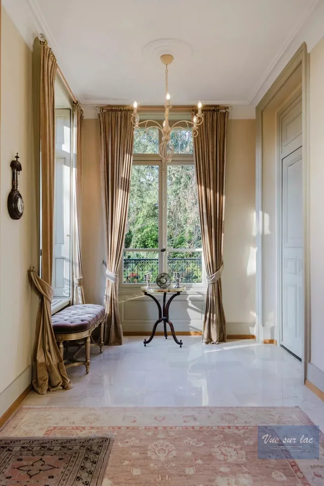 Magnificent Private Hotel, enchanting garden, just a stone's throw from the lake – photo 7 of 13