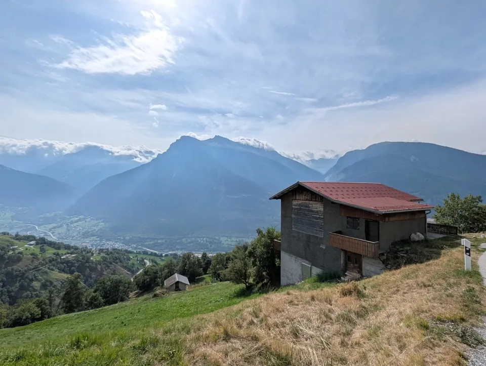 Bâtiment agricole spacieux dans le village de Safran de Mund – photo 9 sur 13