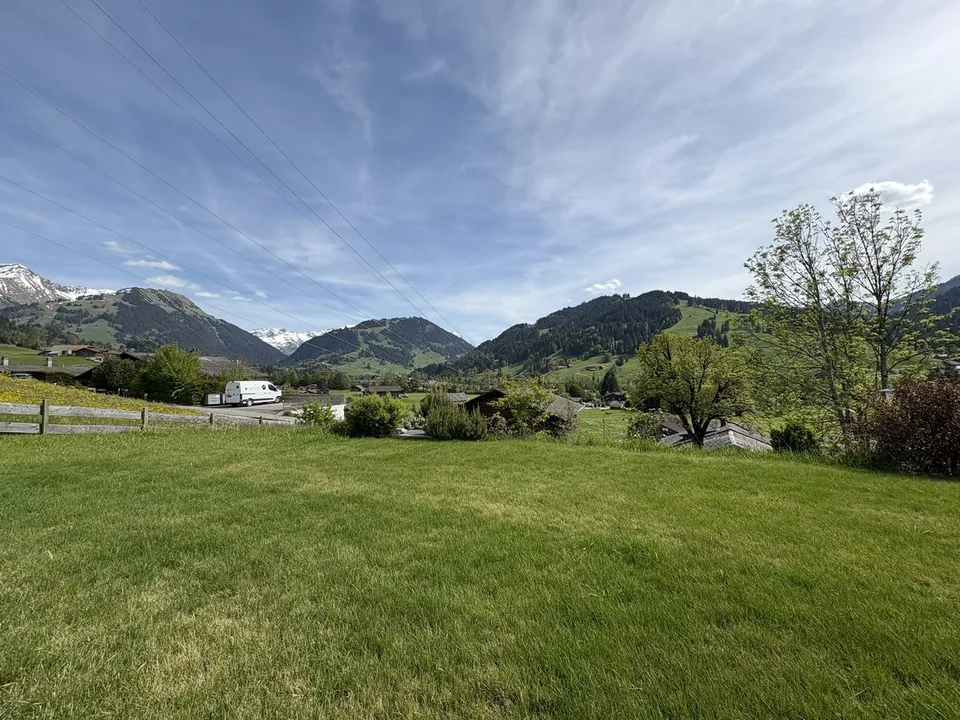Beau rez-de-jardin moderne avec grand jardin – photo 6 sur 6