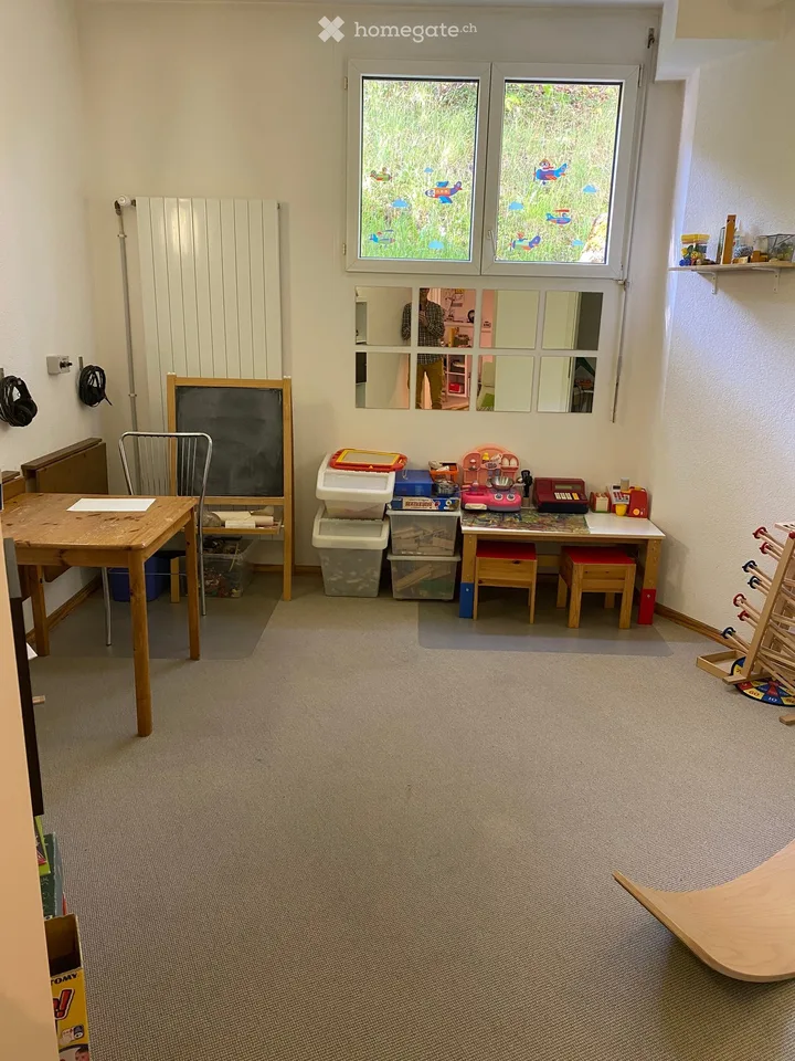 Lokal und Arztpraxis in Payerne