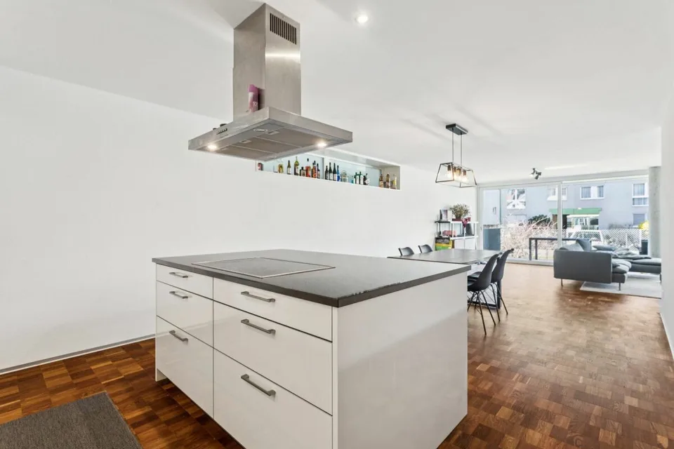 Moderne 4.5-Zimmer-Loftwohnung im Herzen des Sensebezirks