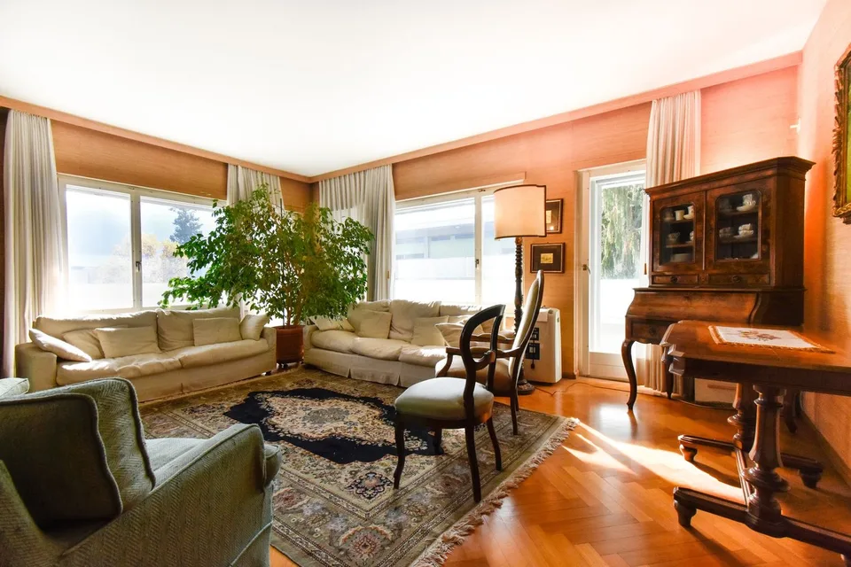 Signoriles Appartement mit 5 Zimmern im Stadtzentrum – Foto 8 von 11