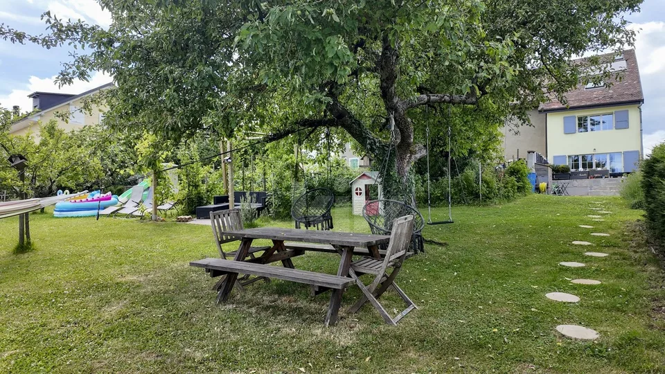 Charmantes Reihenhaus mit großem Garten und freier Sicht